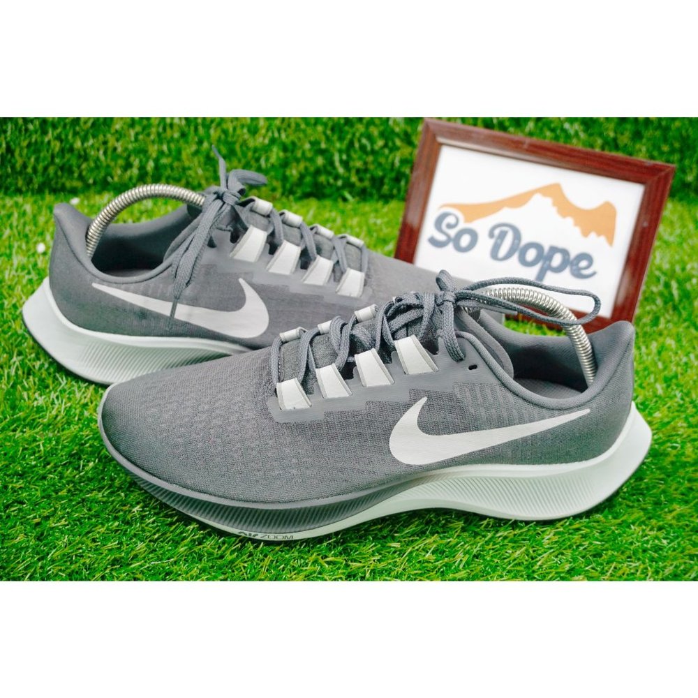 Nike Air Zoom Pegasus 37 Running Shoes - Men's 10